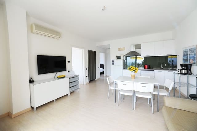 Apartment, 2 Bedrooms, Lake View