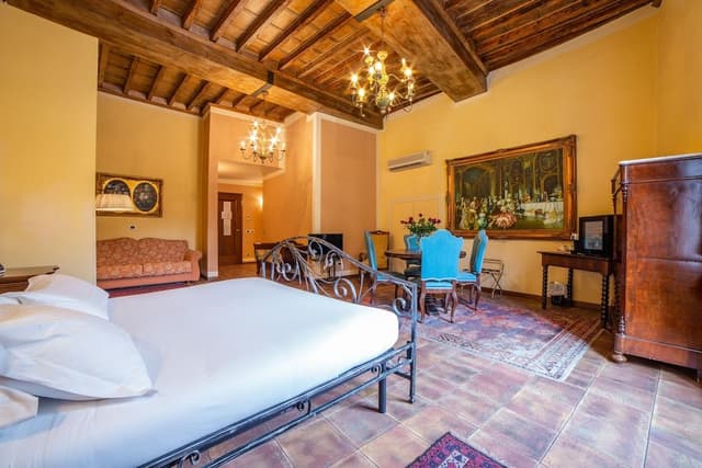 Deluxe Room (J3)