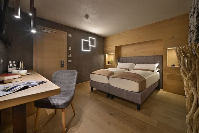 Comfort Double or Twin Room, 1 Double or 2 Twin Beds, Balcony