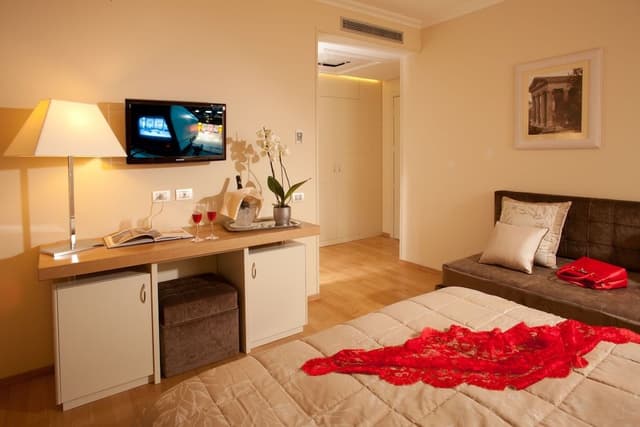 Triple Room, Patio