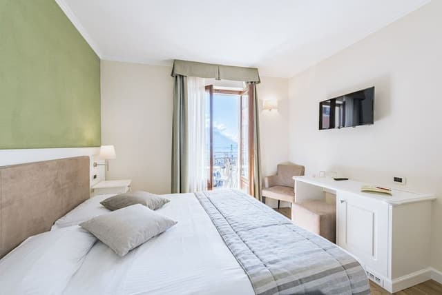 Double Room, Balcony, Lake View