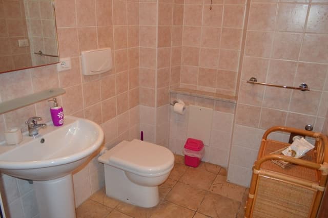 Double or Twin Room, Patio (Fuxia)