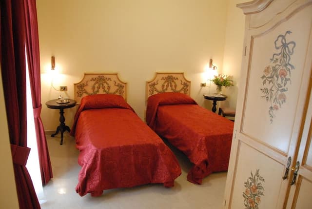 Twin Room, 2 Twin Beds