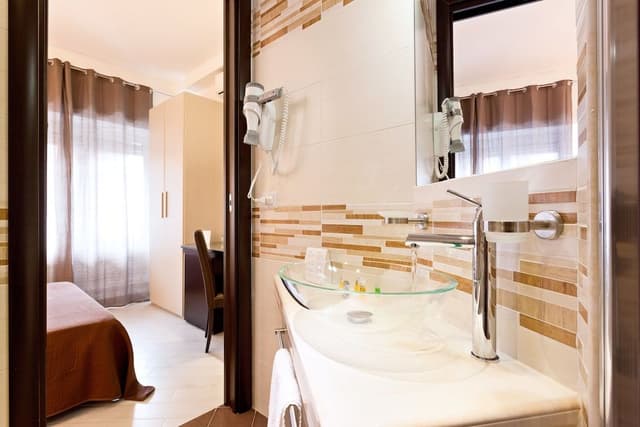 Classic Double Room, 1 King Bed, Non Smoking, Ensuite