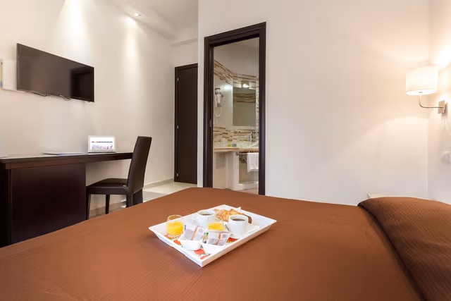 Classic Double Room, 1 King Bed, Non Smoking, Ensuite