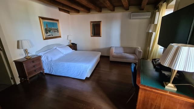 Classic Double Room