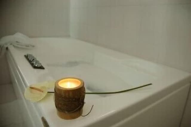 Double Room Single Use (1 double bed)