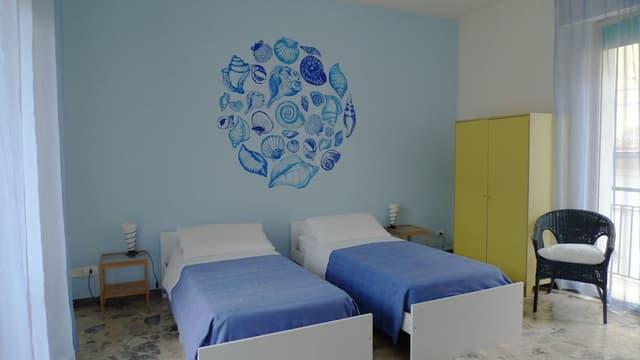 Basic Triple Room, Shared Bathroom, City View