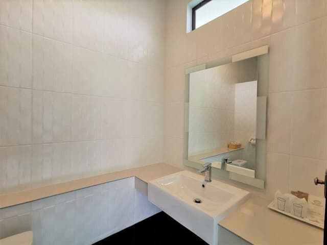 Deluxe Sea View Room