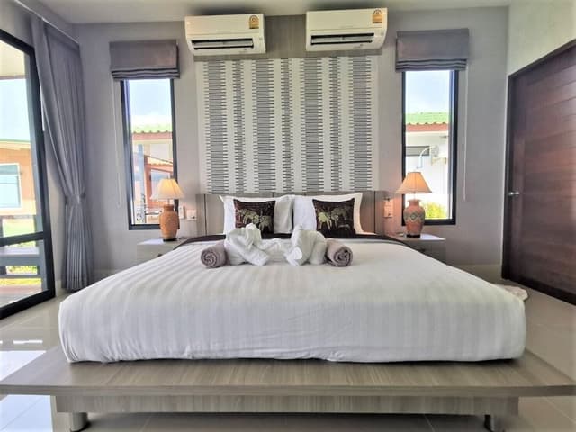 Deluxe Sea View Room