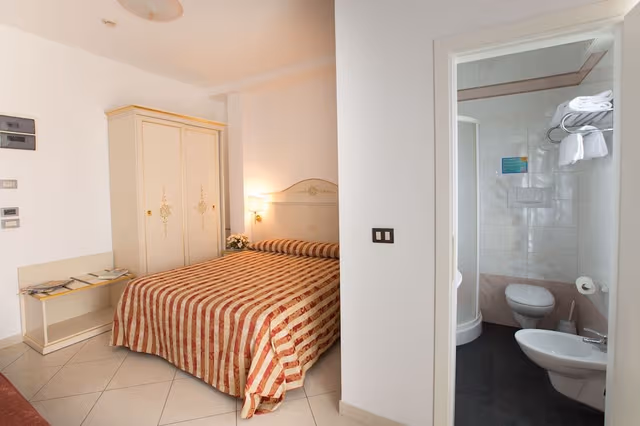 Room, Sea View