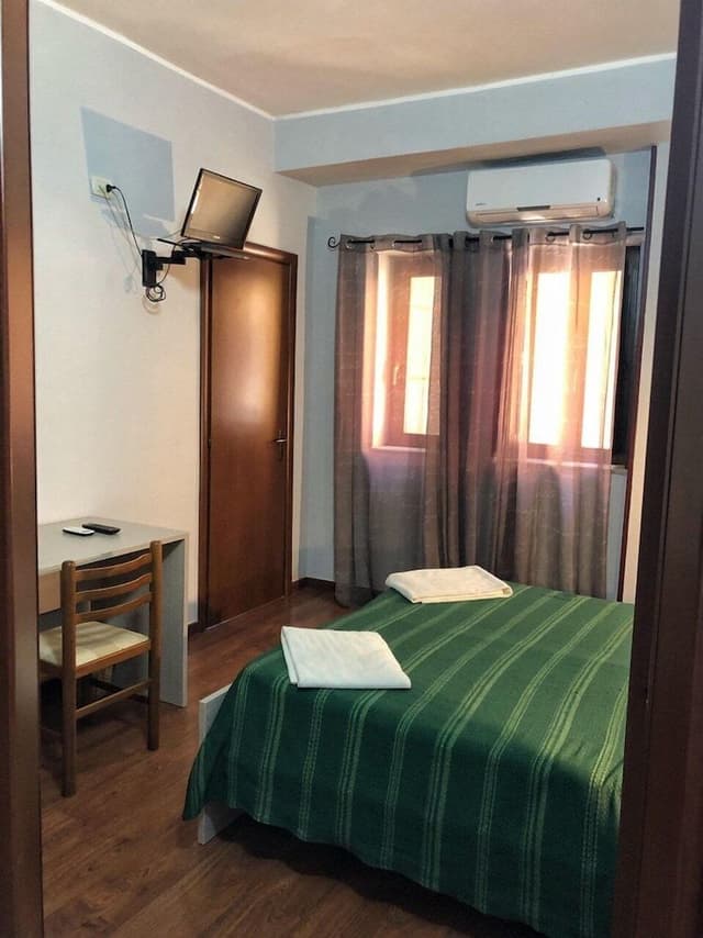 Double Room, Private Bathroom