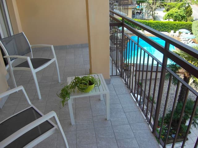 Design Double Room, Lake View