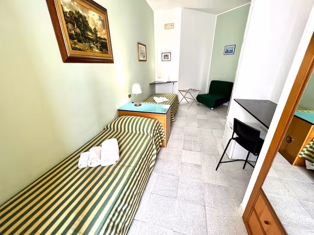 Standard Twin Room