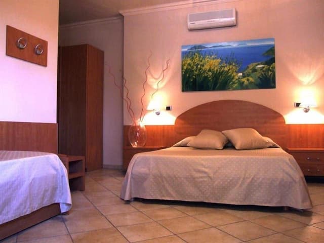 One Bedroom Apartment for 3 people