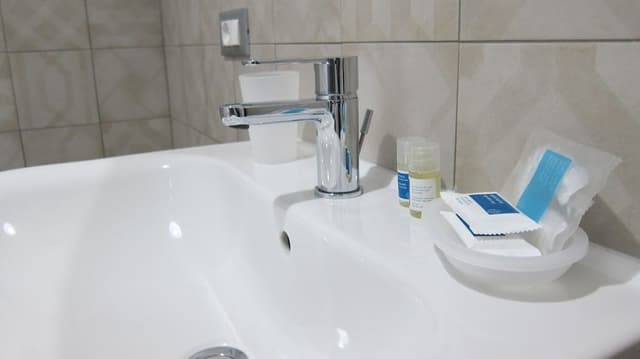 Family Suite, Private Bathroom