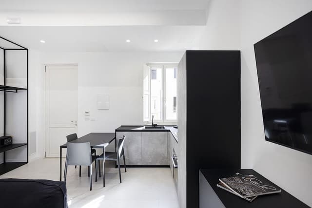 Studio Suite, City View