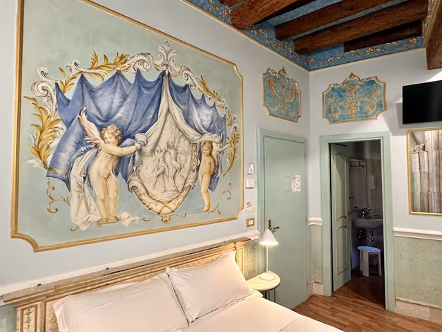 Queen Room