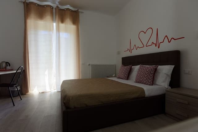 Deluxe Room, 1 Queen Bed, Balcony, City View