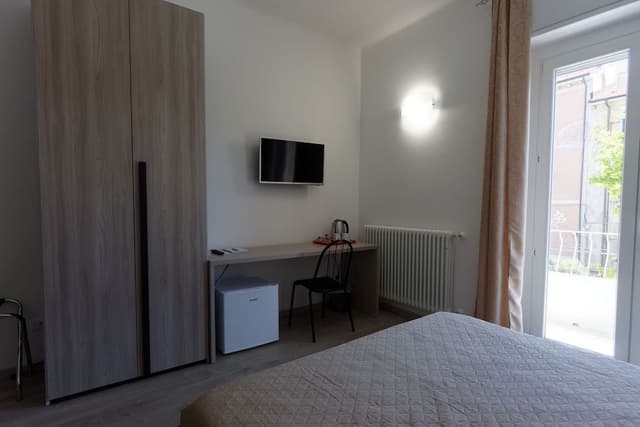 Deluxe Room, 1 Queen Bed, Balcony, City View