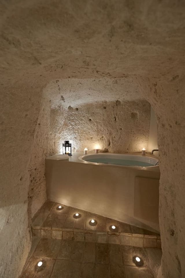 Deluxe Suite, Bathtub, City View