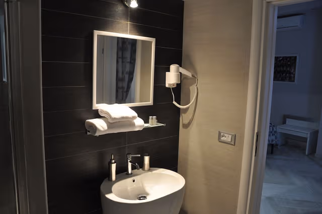 Suite, Hot Tub