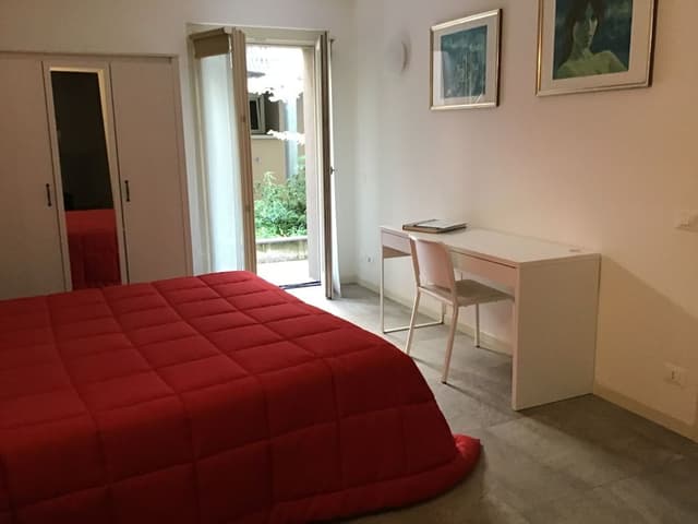 Room, 2 Bedrooms