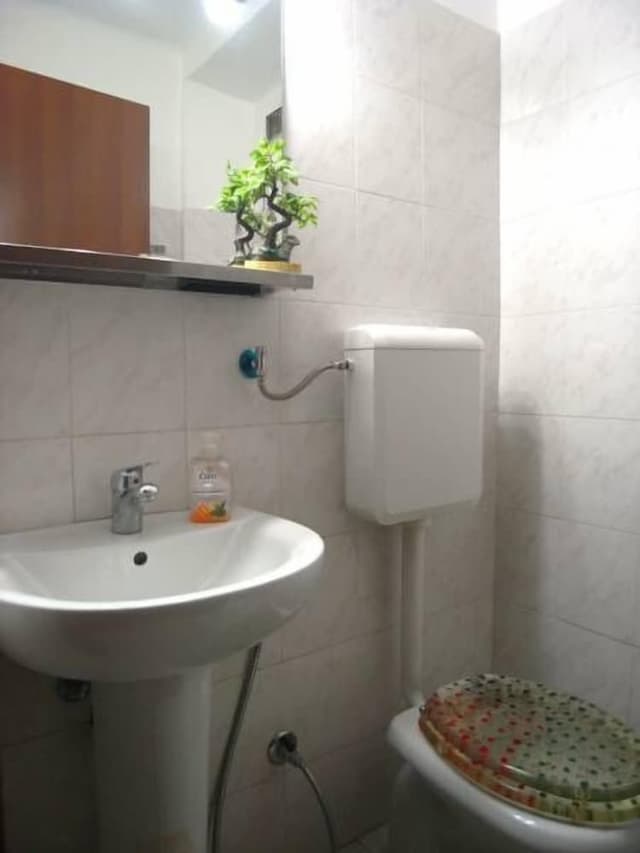 Double or Twin Room, Shared Bathroom