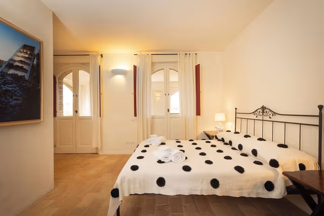 Standard Suite, Accessible