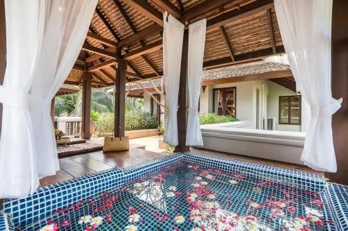 Royal Suite with Garden View