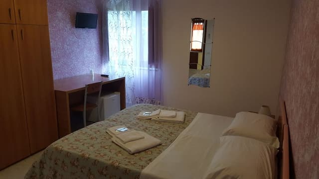Double Room, Connecting Rooms