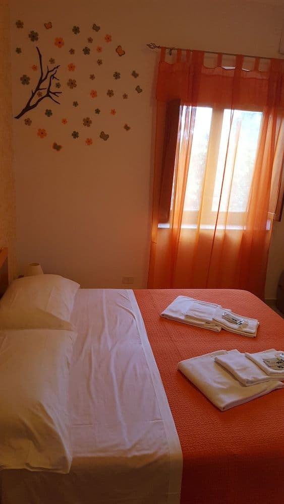 Double Room, Connecting Rooms