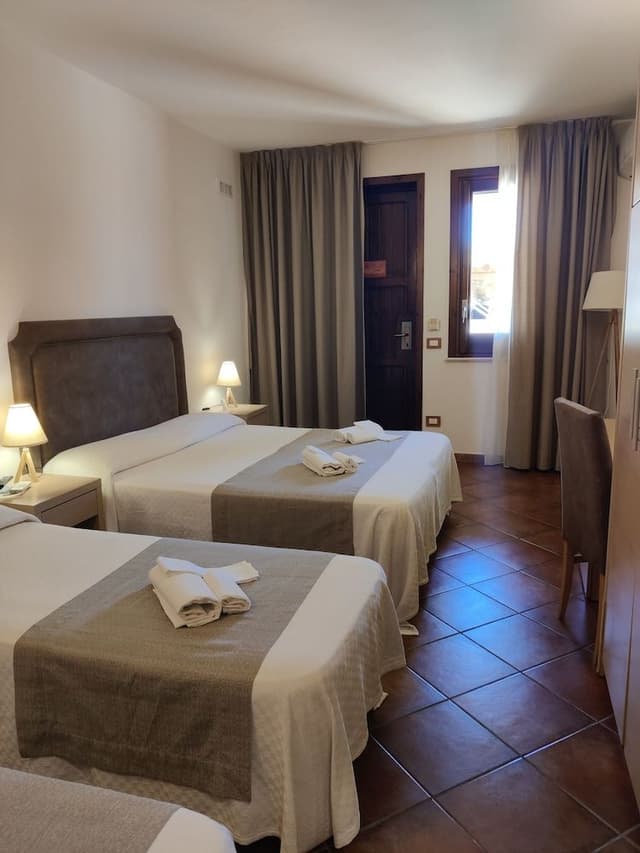 Deluxe Quadruple Room