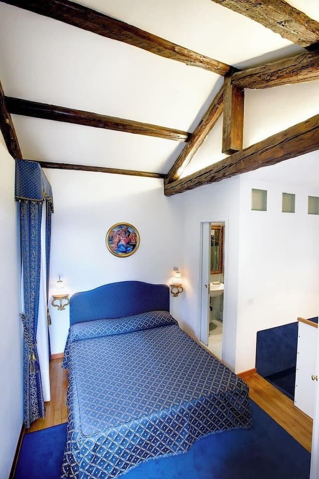 Classic Double Room