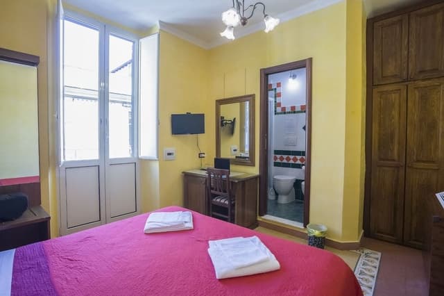 Double Room, 1 Double or 2 Twin Beds, Balcony, Courtyard View