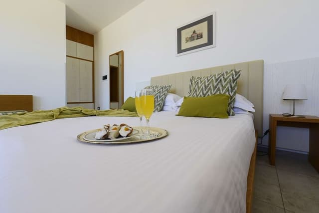Standard Room, 1 Queen Bed, Non Smoking (Converts to 2 Twin Beds)