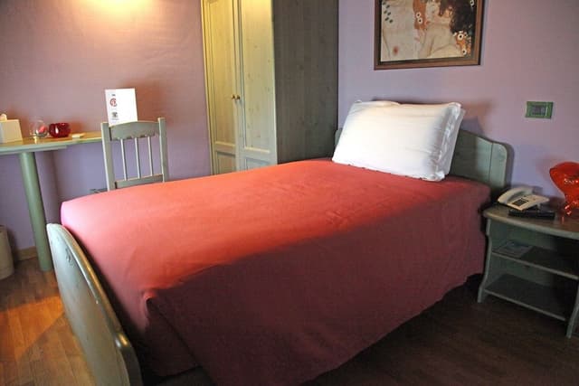 Business Single Room