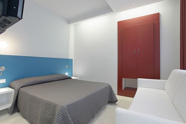 Deluxe Studio
