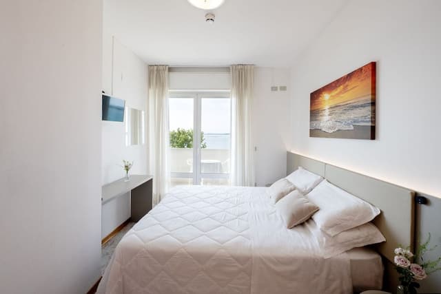 Double Room, Lagoon View (Small)