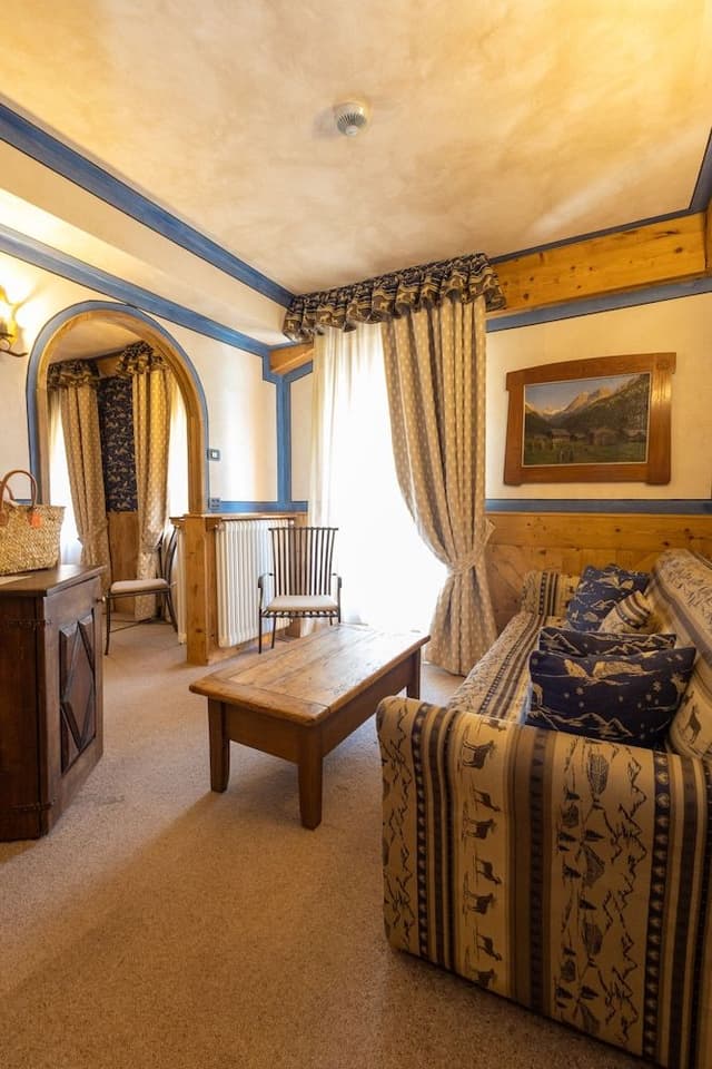 Junior Suite (SPA access)