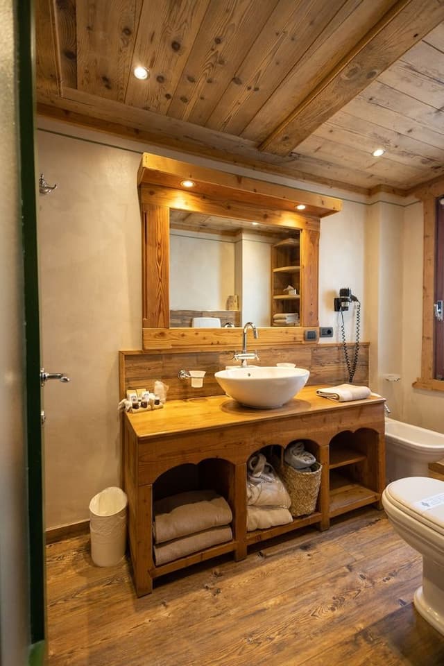 Deluxe Double Room (SPA access)