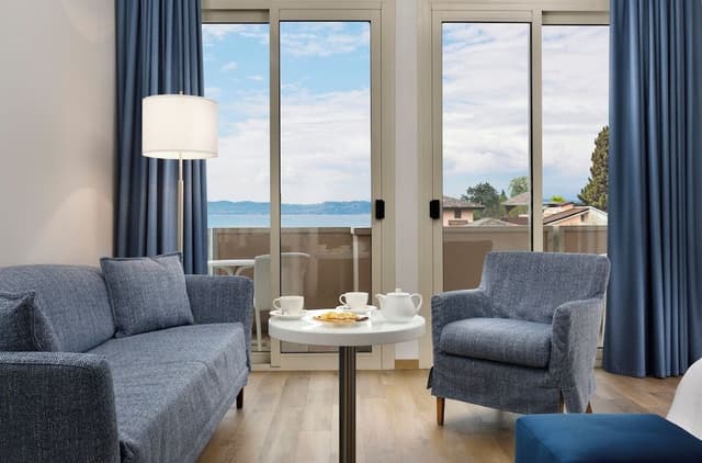 Superior Double Room, Balcony, Partial Lake View