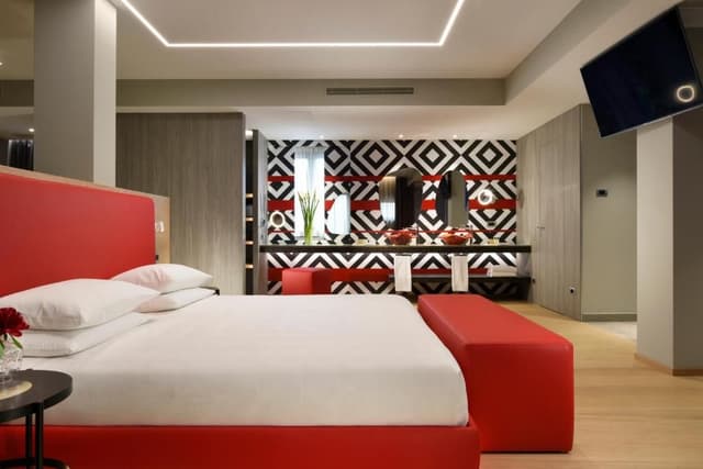 Imperial Suite (top suite with private pool, sauna and steambath)