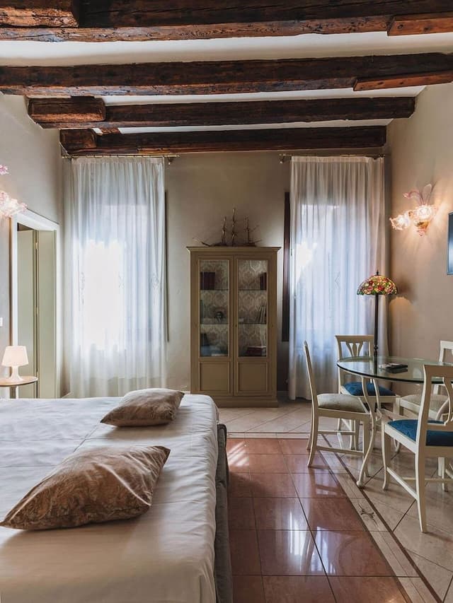 Economy Apartment, Courtyard Area (Corte)