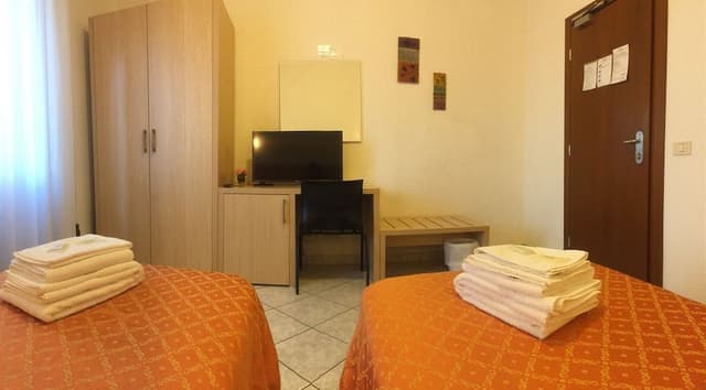 Twin Room, 2 Twin Beds