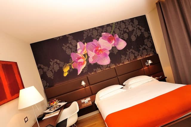 Design Double or Twin Room
