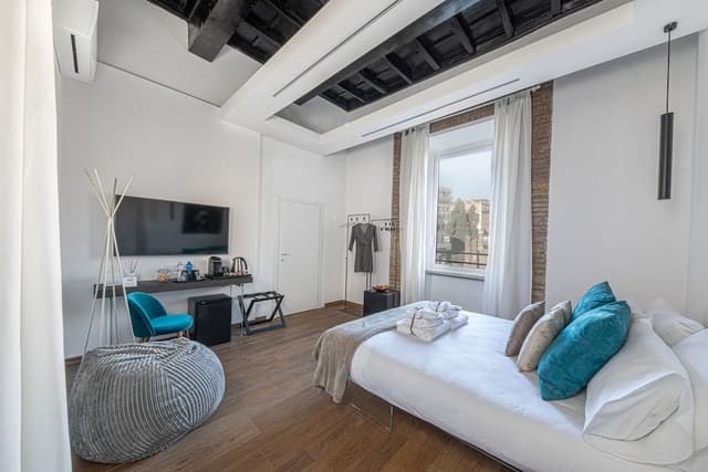 Superior Room, City View (2)