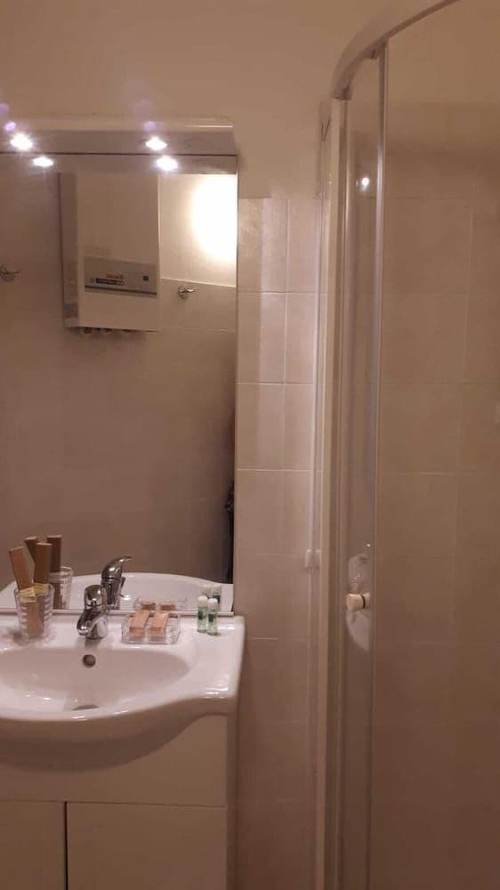 Double or Twin Room, Garden View
