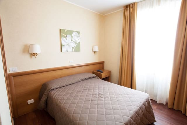 Double Room Single Use