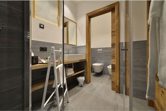 Junior Suite, Annex Building